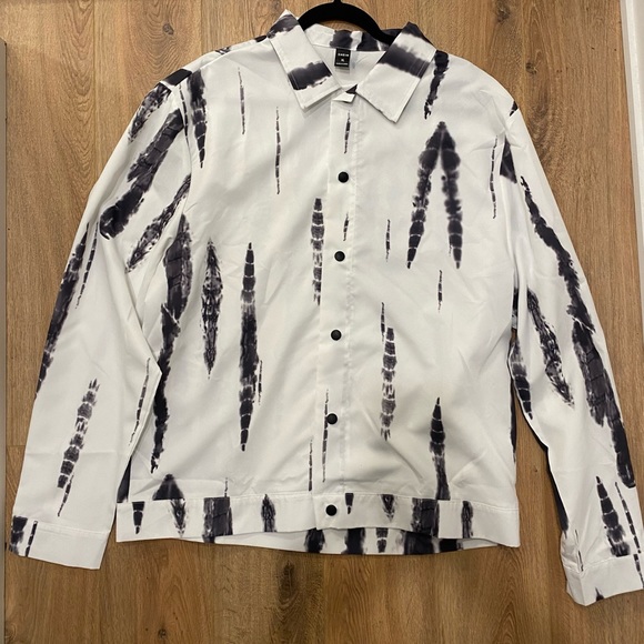 Shein dressed shirt - Picture 4 of 6